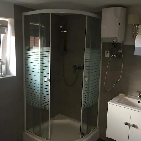 Big Calm 15min 6pers Wifi Fireplace Garden Grill * 바르샤바